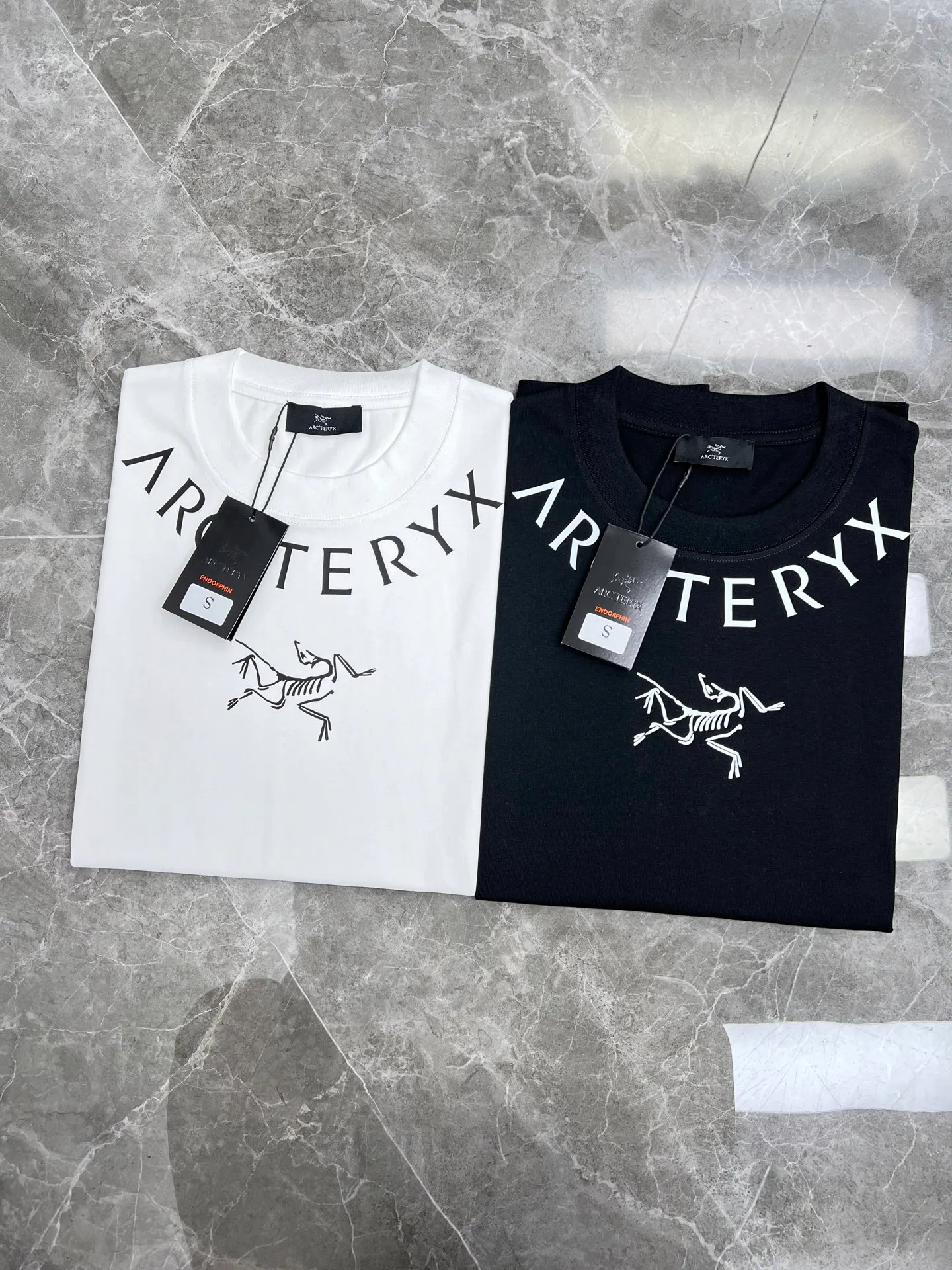 arcteryx🌟New Arrival T T Hot Sale 99 🐎🐎Size：S-XXL Black White 2 Size S 110 54 69 21 M 114 56 71 22 L 118 58 73 22 XL 122 60 75 23 2XL 126 62 77 23